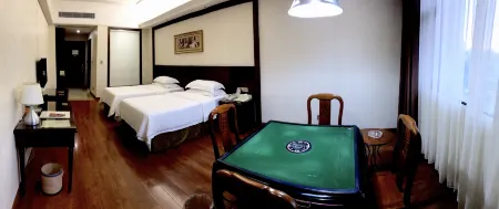 Vienna Hotel (Lufeng Jieshi Bus Station) Отели рядом с достопримечательностью «Kwan-yin Ridge»