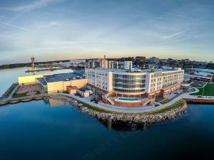 Courtyard Erie Bayfront