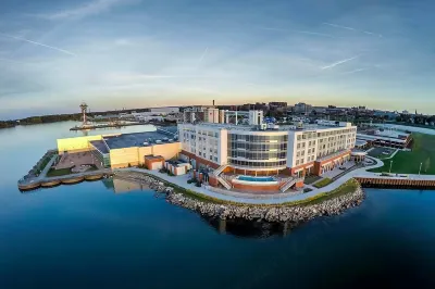 Courtyard Erie Bayfront