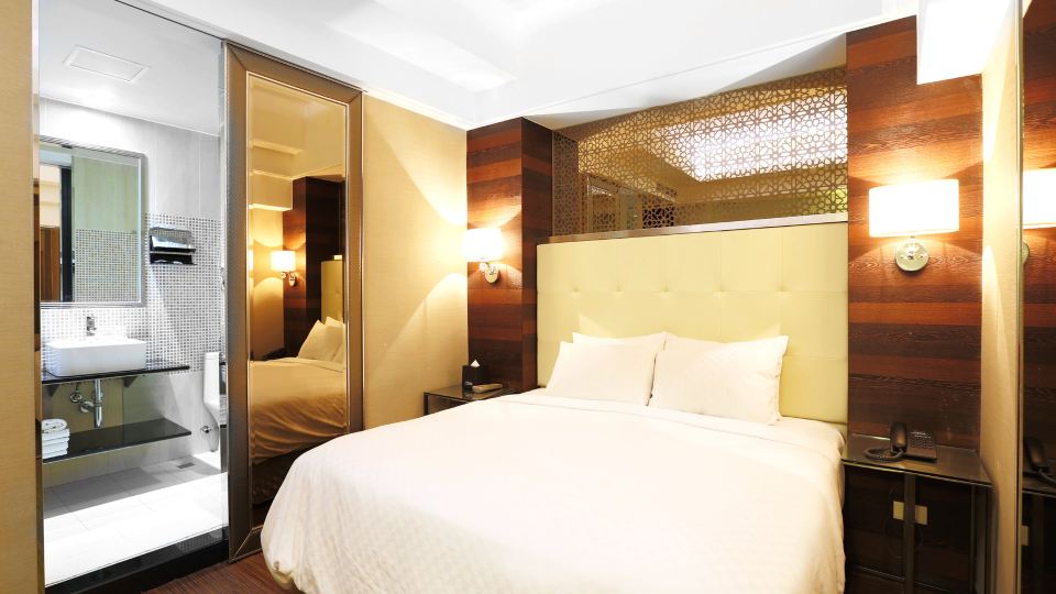 Royal Group Hotel Ho Yi Branch