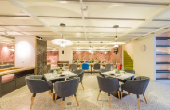 麗呈尚朗飯店（重慶江北國際機場光環花園城店）