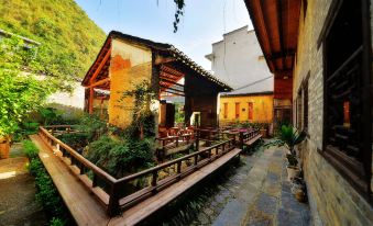 Guandi Homestay (Yangshuo Yulonghe Jiuxian Wharf)