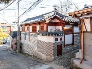 西村甜蜜旅館