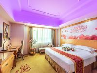 维纳斯国际酒店(上海浦东机场野生动物园店) - 情侣主题房