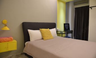 Convenient and Gourmet Shopping Meeting Point Apartment in Kuala Lumpur