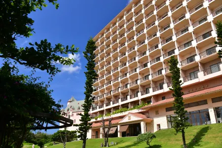 Hotel Breezebay Marina