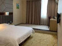 绿巢精品酒店(广州永泰地铁站) - 豪华泡泡大床房