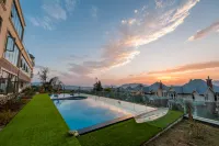Tengchong Yulan Dongshan Forest Oxygen Private Soup Villa