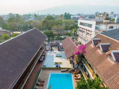 Collection O Khu Mueang near Tha Phae Gate formerly Lai Thai Guesthouse فنادق في 