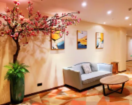 Flower Seasons Hotel