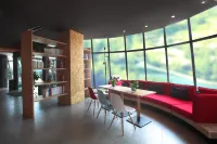 Ibis Hotel (Ya'an Langqiao) Hotels in Ya'an