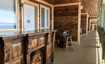 Lake View Suites