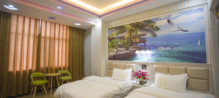 Holiday Inn Xundian Hotels in Xundian