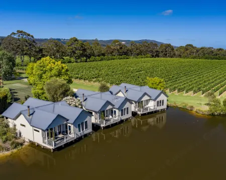 Lakeside Villas at Crittenden Estate Hotels in Dromana