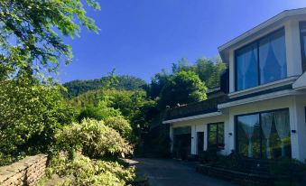 Bamboo Valley Guesthouse