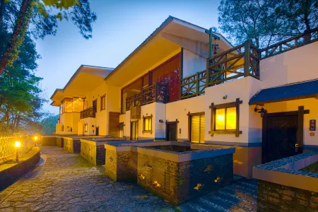 Guilin Shenlong Valley Qinglan Resort Отели рядом с достопримечательностью «Crown Cave»