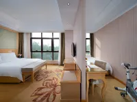 Vienna Hotel (Changshu Binjiang) Отели рядом с достопримечательностью «Соседственный центр Xinzhen, Чжэцзян»