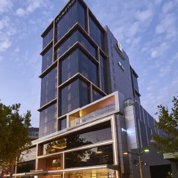 Doubletree by Hilton Perth Northbridge Hotels near Russell Square