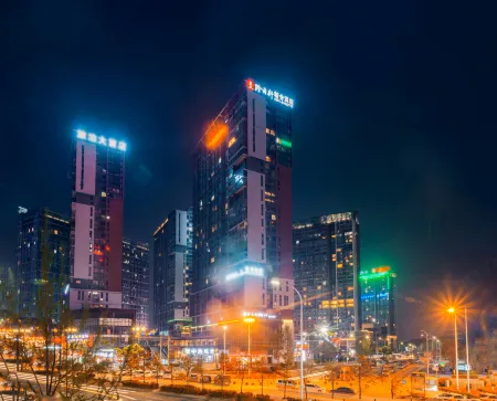 Abode Hotel Qianyunxuan (Guiyang North High-speed Railway Station)