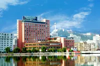 Shiji Guangchang Hotel Hotels in Gejiu