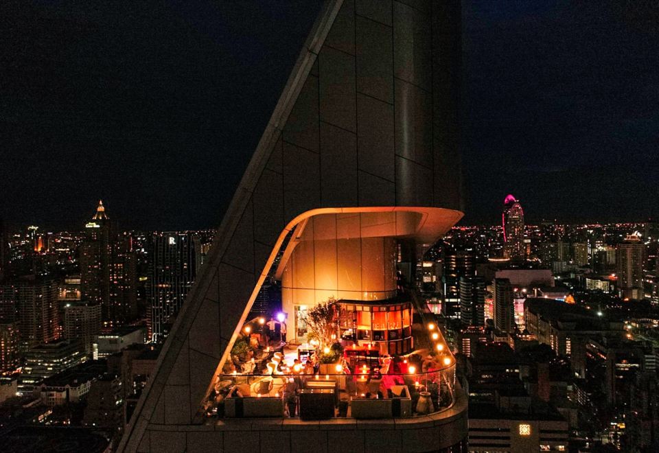 파크 하얏트 방콕의 럭셔리한 로비 모습