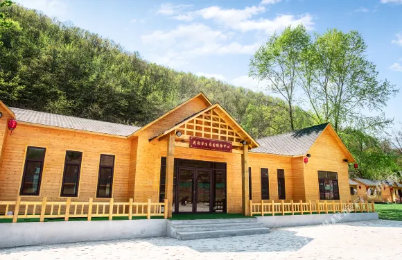 寬甸花韻谷生態園酒店