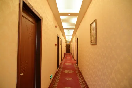 Shuifu Yaxin Business Hotel Отели рядом с достопримечательностью «Western Grand Gorge»