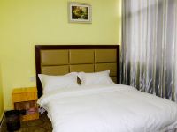 雷山观景主题宾馆 - 温馨大床房