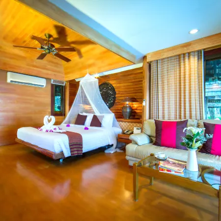 Sunset Park Resort & Spa by SWR Отели рядом с достопримечательностью «Кхао Чи Чан»