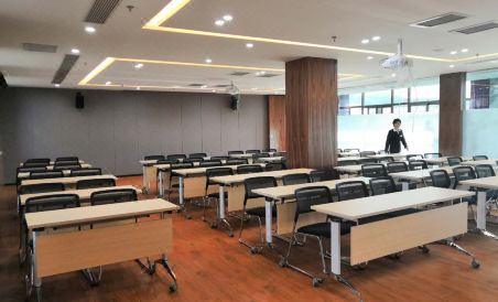 Yimao Business Hotel - Housity