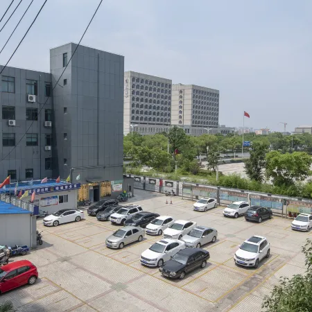 GreenTree Inn Jiangsu Zhenjiang Danyang Development Zone Municipal Government Business Hotel