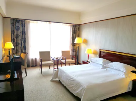 Shiji Guangchang Hotel