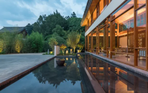 Bolian Resort & Spa，Heshun فنادق في 