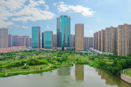 Hefei Beicheng Empark Grand Hotel Отели рядом с достопримечательностью «Anhui Business and Technology College»