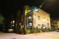 Shang Her Yuan Bed and Breakfast Hotell i Jinhu Township