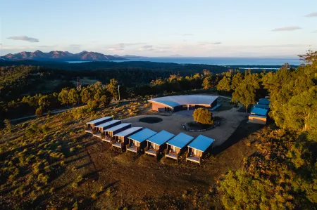 Freycinet Resort Отели рядом с достопримечательностью «Ханимун Бэй»