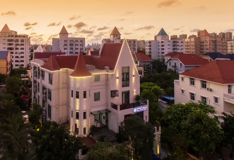 hotel overview picture