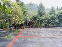 Tiantai Mountain Yunzhong Inn Hotels near Black Dragon Pool