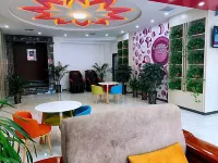 Pai Hotel (Fuping Pinyang Avenue)