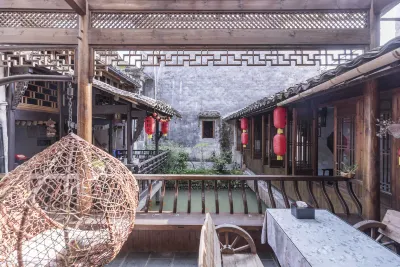 松鶴堂·徽式休閒度假客棧（宏村景區店） 宏村南湖書院附近的飯店