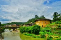 Yongding Tulou Mengtian Inn