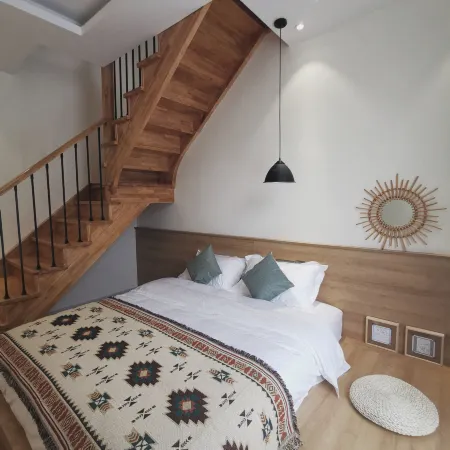 Weijianshan Guesthouse