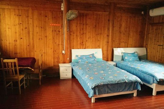 贵州,江口,云舍村show on map 开业:2014性价比高,住宿环境,通风采光