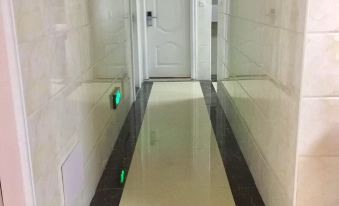 Meijia Apartment (Shenzhen Overseas Chinese Town Baishizhou Subway Station)