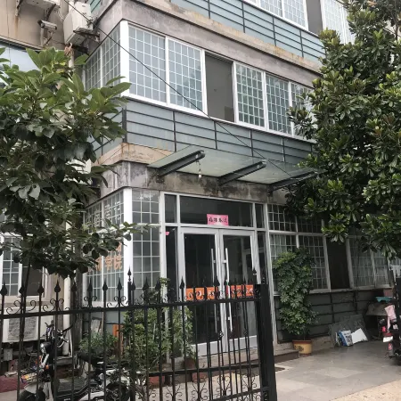 Linyi Riverside Business Hotel