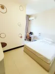 Yujiang Dihao Business Hotel Hotels near Yujiang Gymnasium (East Gate)