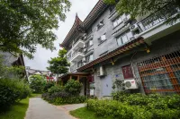 Longyannanqianfujiudian