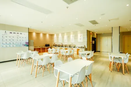 Lavande Hotel (Sihong Yingbin Avenue)