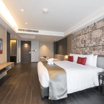 Ramada Plaza by Wyndham Chao Fah Phuket Отели рядом с достопримечательностью «Сентрал-Фестивал-Пхукет»