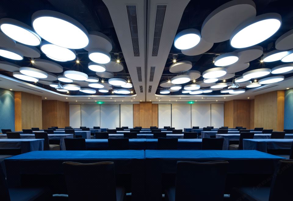 Aloft Dongguan Songshan LakeHotel Overview